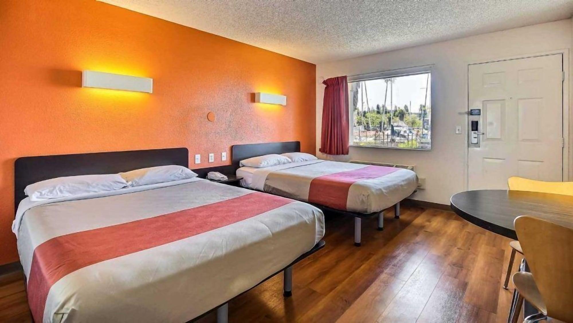 Motel 6-Oakland, Ca - Embarcadero Εξωτερικό φωτογραφία